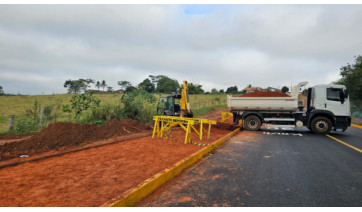 Prefeitura executa primeira  etapa da calçada na ligação entre Jardim Brasil e Parque Itamarati