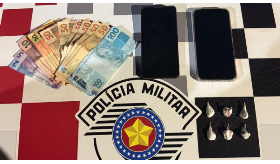Homem é abordado com porções de cocaína escondidas na roupa íntima em Adamantina