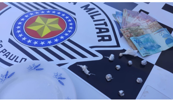 Reincidente, homem de 46 anos é preso por tráfico de drogas pela Polícia Militar em Adamantina 