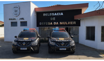 DDM 24 horas: homem é preso pela Polícia Civil após agredir companheira na frente de crianças 