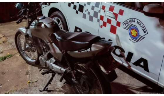 Moto furtada é localizada e recuperada pela Polícia Militar em Adamantina