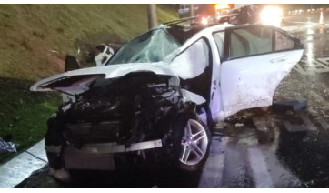 Morre o condutor do automóvel que derrubou poste em praça de pedágio em Indiana