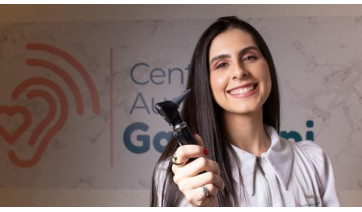 Fonoaudióloga de Adamantina amplia capacitação para avaliação e tratamento do zumbido