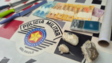 Cumprindo pena em regime aberto, homem volta a ser preso por tráfico de drogas pela PM em Adamantina