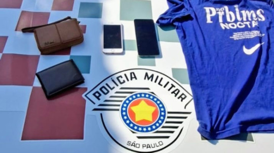 Jovem é preso após furtos e detido a caminho do Fórum, onde teria audiência sobre furto anterior 