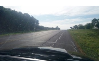 Trecho da Plácido Rocha, em Valparaíso, sob responsabilidade do DER de Araçatuba, mostra via conservada (Foto: Cedida).