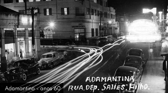 Adamantina, nos anos 60. Rua Deputado Salles Filho. Ao fundo, o hoje Hotel Villa Verde, na esquina com a Avenida Rio Branco (Arquivo Histórico Municipal).