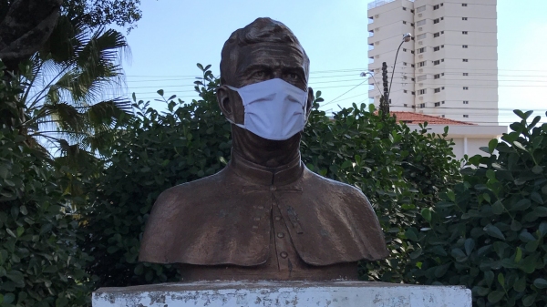 Busto do Cônego João Baptista de Aquino, em Adamantina (Foto: Siga Mais).