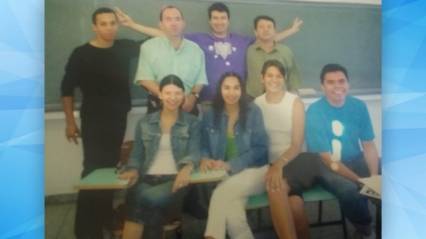 Formandos da primeira turma do curso de jornalismo da UNIFAI (Acervo Pessoal/Sebar).