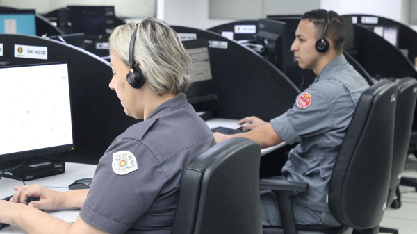 Foram atendidas 760 ocorr?ncias de desengasgos de beb?s ao longo de 2023, por meio do atendimento emergencial dos n?meros 190 e 193 (Imagem: SSP-SP).