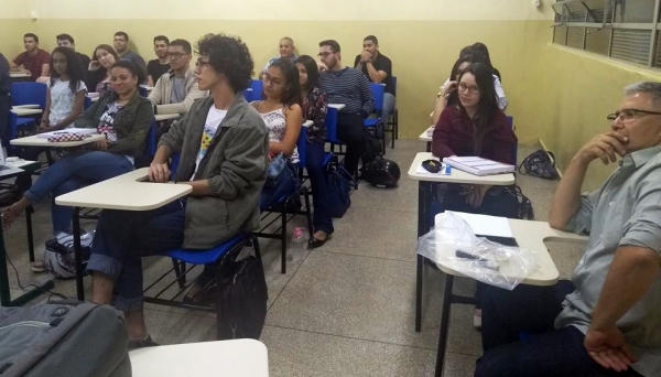 InÃcio das aulas para os alunos da primeira turma do curso de Gestão Comercial da FATEC Adamantina (Foto: Cedida).
