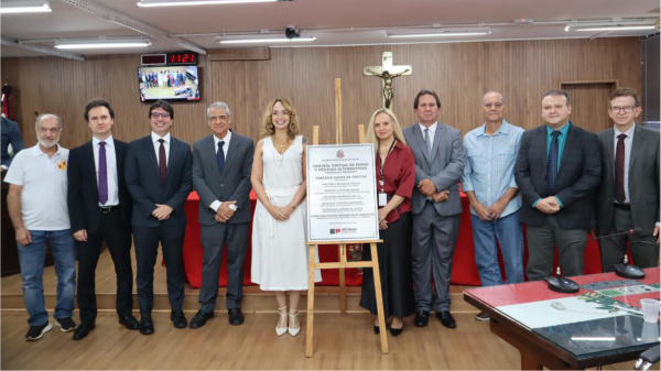 Autoridades inauguram a primeira Central Virtual de Penas e Medidas Alternativas (Imagem: Augusto Biason).