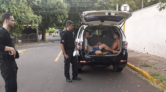 Mandados de prisões foram cumpridos dentro e fora dos presÃdios. Nas cidades onde a operação se desenvolveu, 25 pessoas foram presas (Foto: Cedida/Deinter).