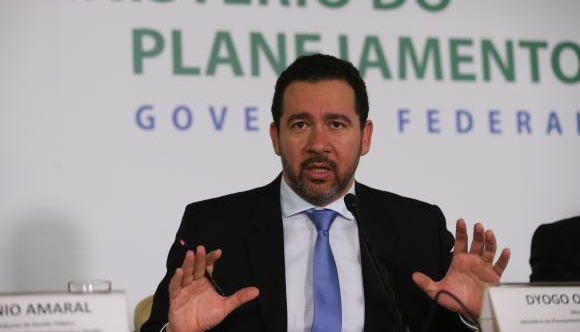 Ministro do Planejamento, Desenvolvimento e Gestão, Dyogo Oliveira dá entrevista sobre reforma administrativa (Foto: Fabio Rodrigues Pozzebom/Agência Brasil).