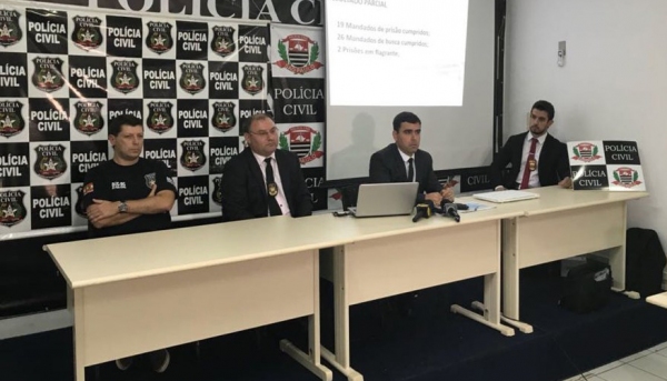 Polícia Civil realizou prisões e cumpriu mandados de busca e apreensão em SC, PR e SP. (Foto: Polícia Civil/Divulgação).