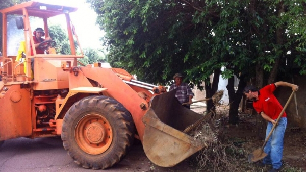 Março de 2015: publicação informa sobre realização de mutirão de limpeza em Adamantina (Reprodução/Facebook).