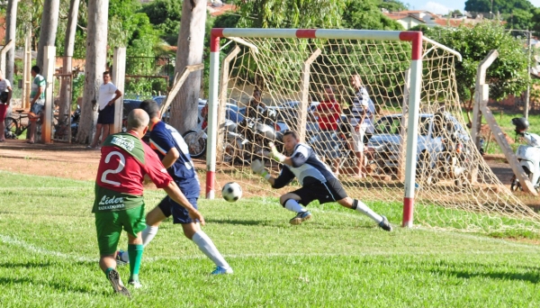 Próxima rodada da Copa Inter Fardão de Futebol Médio acontece no campo da Aspuma, neste sábado (Divulgação).