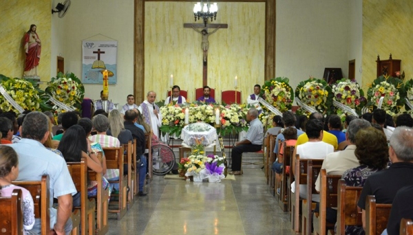 Celebrações religiosas marcam velório do Padre Manoel, em Marília (Fotos: Érica Montilha | Diocese de Marília).