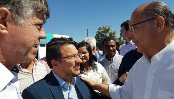 Prefeito Márcio Cardim, o Reitor da UniFAI, Prof. Dr. Paulo Sergio da Silva e o Governador Geraldo Alckmin (Foto: Da Assessoria).