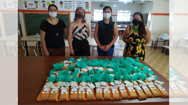 Mimos de Páscoa foram distribuÃdos a crianças e adolescentes atendidas pelo Serviço de Convivência e Fortalecimento de VÃnculo (Da Assessoria/PMA).