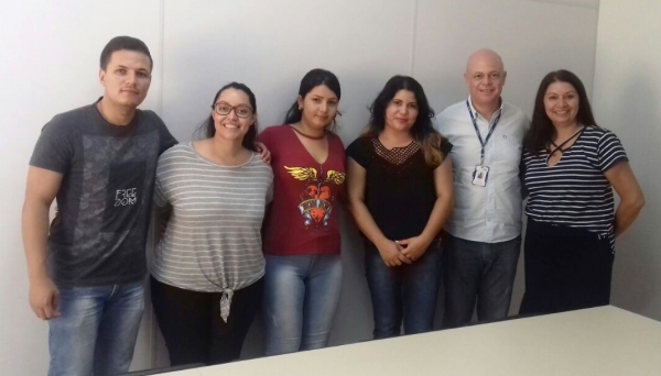 Equipe do CREAS, CCJ e CRAS, Secretária da Assistência Social e representante do SENAC (Da Assessoria).