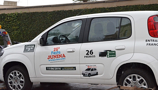 Carro será sorteado entre aqueles que adquirirem o cupom, no valor de R$ 5 (Foto: No Click do Senhor).