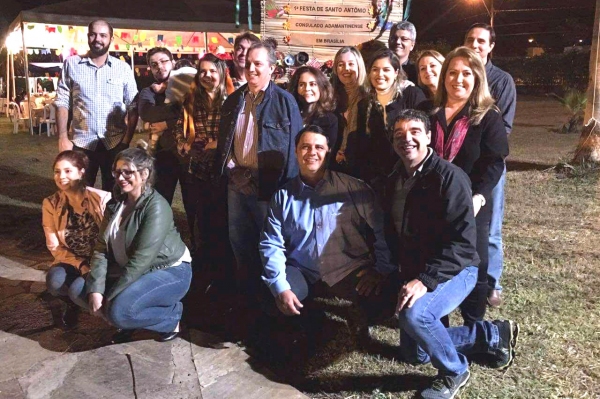 Ex-moradores de Adamantina celebram a 1ª Festa Junina do Consulado Adamantinense em Brasília (Foto: Arquivo Pessoal).