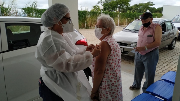 Vacinação dos idosos de 75 e 76 anos vai acontecer no sábado (13), no CIS ? Centro Integrado de Saúde (Divulgação/PMA).