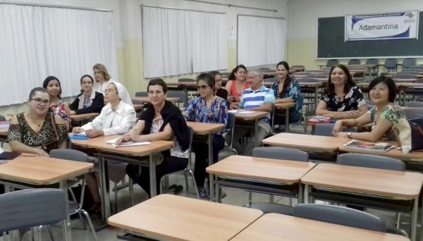 Integrantes do Conselho Municipal da Pessoa Idosa de Adamantina em atividade de capacitação (Foto: Da Assessoria).