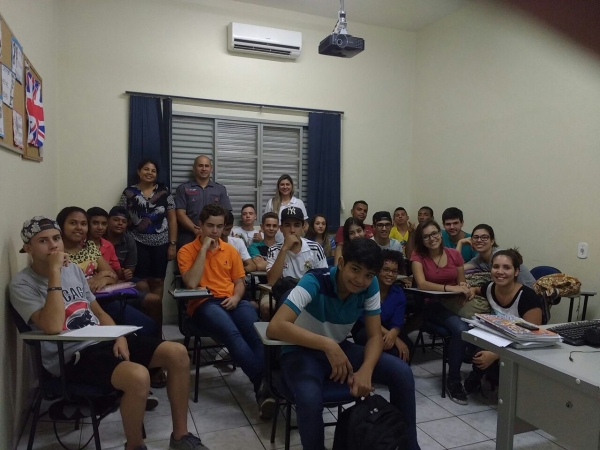 Atividade promoveu orientação sobre primeiros socorros, junto aos jovens da Polícia Mirim. (Foto: Assessoria de Imprensa)