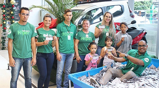 Sorteio da quinta e penúltima extração da campanha Cliente Feliz aconteceu neste sábado (5), na Cocipa Hipermercado (Foto: Da Assessoria).