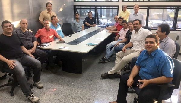 Encontro reuniu vereadores e profissionais do CREA/SP e da Associação dos Engenheiros, Arquitetos e Agrônomos da Nova Alta Paulista (Foto: Cedida).
