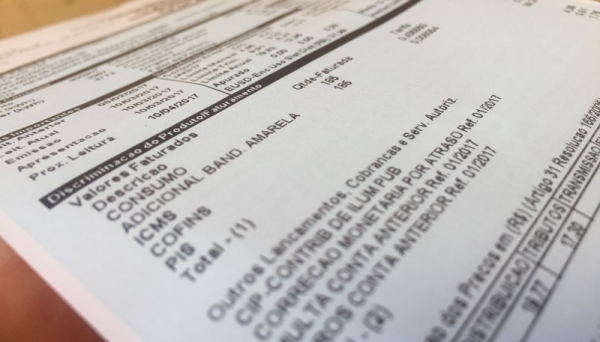 Percentuais de redução na tarifa serão aplicados na conta de energia de abril (Foto: Siga Mais).