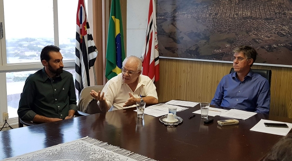 Prefeito reúne imprensa e autoridades para detalhamento da prestação de contas da Expoverde 2018 (Foto: Maikon Moraes).