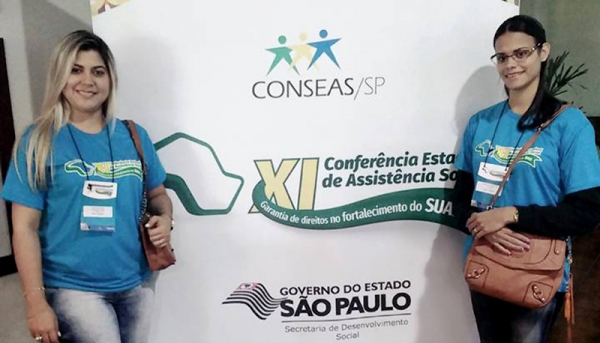 Juliete Carvalho Barbiosa e Nayara Fernanda da Silva Luzia, eleitas delegadas na Conferência Municipal da Assistência Social, representam Adamantina na XI Conferência Estadual de Assistência Social (Foto: Cedida).