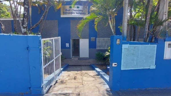 Escola Municipal Professor Cherubim Fernandes Sampaio, em Capivari, onde ocorreu o caso (Foto: PM Capivari).