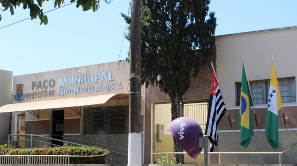 Paço Municipal de Flora Rica (Reprodução).