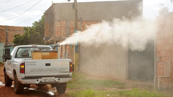 Fumacê será aplicado em um conjunto de bairros nesta segunda-feira, em Osvaldo Cruz (Imagem Ilustrativa. Foto: Pedro Ventura/Agência Brasília).