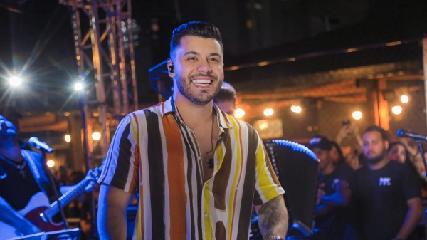 Murilo Huff canta no Adamantina Rodeo Festival (Divulgação).