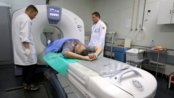 Há grandes hospitais que estão sobrecarregados e pequenos hospitais que estão subutilizados, apontam estudos (Foto: Rodrigo Nunes/MS).