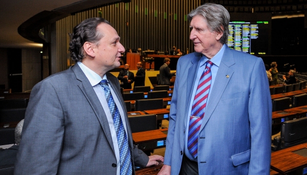 Sérgio Reis reassumiu o mandato em 1º de fevereiro e Bentinho deixa a Câmara dos Deputados (Foto: Douglas Gomes).