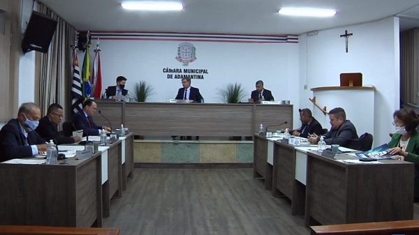 Sessão da Câmara Municipal de Adamantina nesta segunda-feira, 21 (Reprodução/Câmara Municipal).