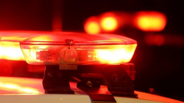 Mulher fica ferida ao perder controle de direção da moto na SP-294, em Flórida Paulista