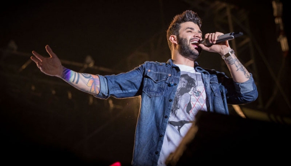 Gusttavo Lima toca na noite desta quinta-feira na Aceruva, em Junqueirópolis (Foto: Divulgação).