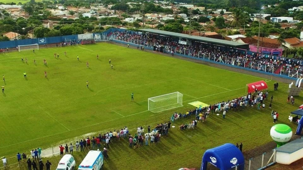 Estadio Municipal de Adamantina (Selar).