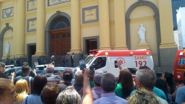 Tensão com a tragédia na Catedral de Campinas, com cinco mortos e três feridos (Reprodução).