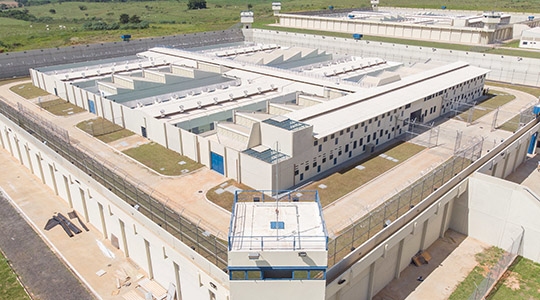 Dos cinco estudantes presos, três foram transferidos para o CDP de Pacaembu (acima) e duas alunas para a Penitenciária Feminina de Tupi Paulista (Foto: Governo de SP).