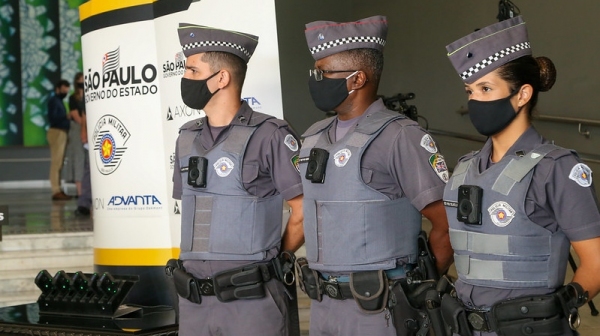 Câmeras começam a ser distribuÃdas aos policiais da PolÃcia Militar em São Paulo no mês de março (Imagem: GovSP).
