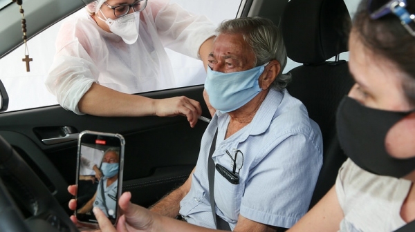 Adamantina recebeu 1270 doses, o que corresponde a 100% do público-alvo (Foto: Gov SP).