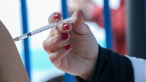 Mariápolis inicia vacinação de moradores de 26 a 28 anos (Foto: GovSP).
